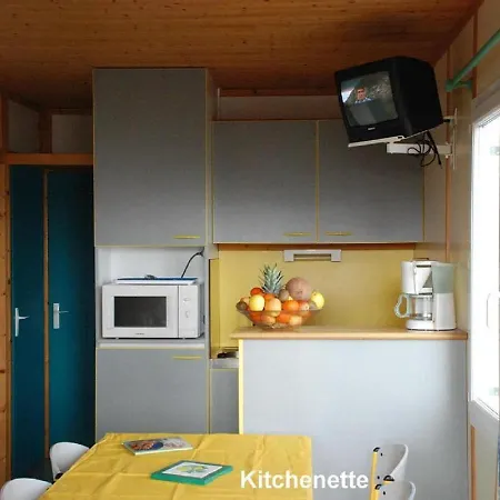 5 Chalet Iris
